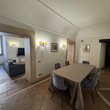 Pantheon Grand View Apartment *